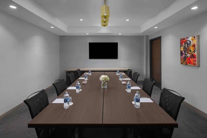 Meeting 33 of 40